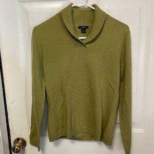 Privé Cashmere Olive Sweater